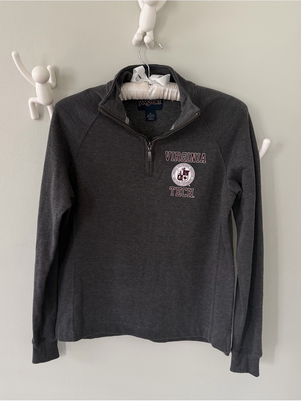 Virginia Tech Hokies Women’s Medium 1/4 zip sweatshirt